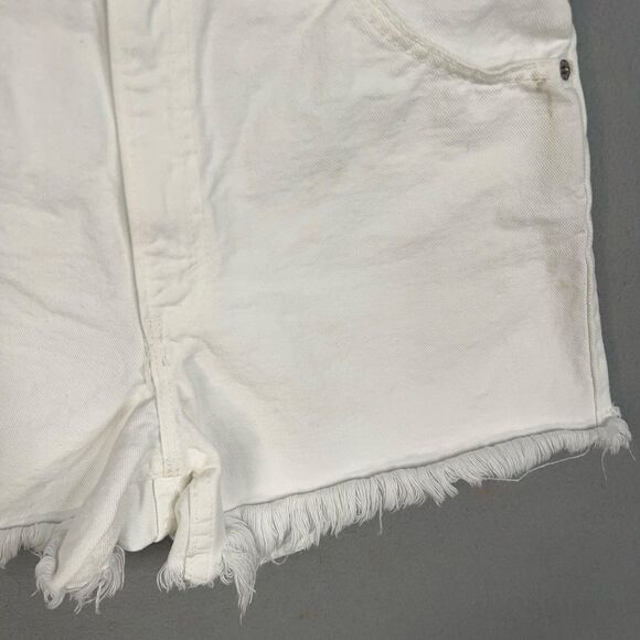 Vintage Levis Shorts Womens 9 White Denim 910 Raw Hem Orange Tab Cowgirl 90s - Picture 3 of 14